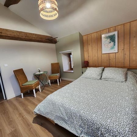 Chambres D'Hotes Aux Petits Belezins 圣达穆尔 外观 照片